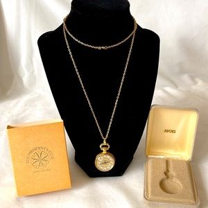 Vintage Avon 17 Jewel Presidents Club Mechanical Quartz Watch Pendant